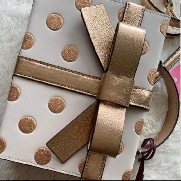 Kate Spade Gift Box Bag - Picture 7 of 7